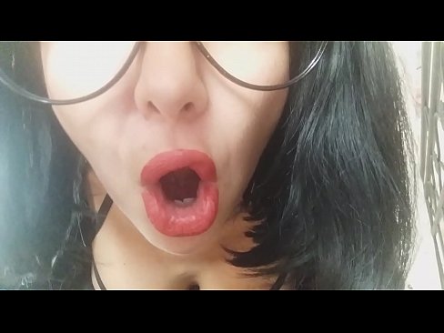 ❤️ Querida, sua madrasta não vai deixar você ir à escola hoje... Eu preciso muito de você... ☑ Porno em nós